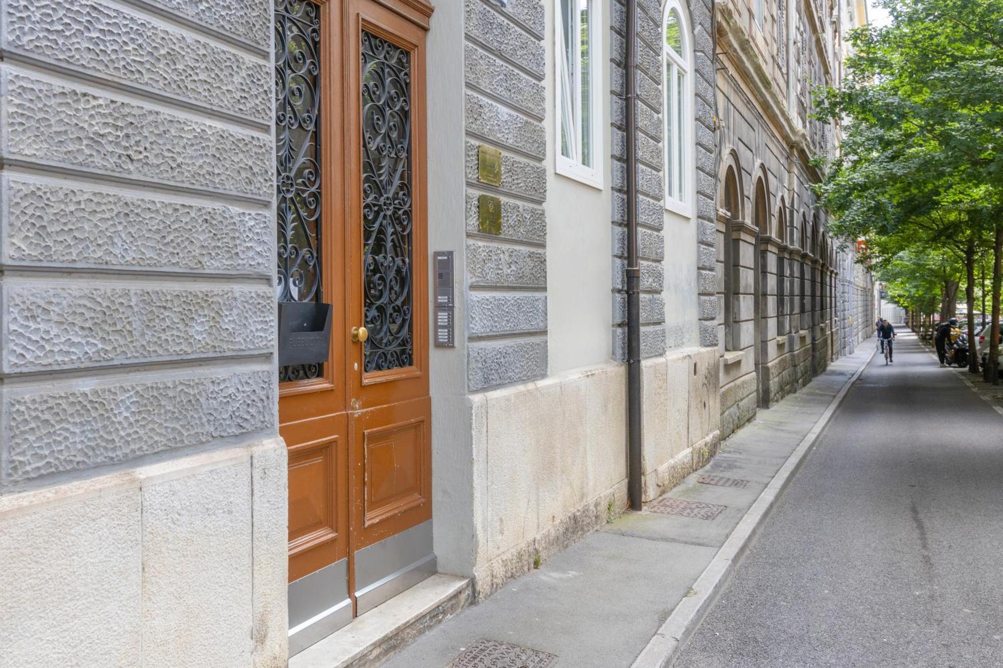 XX Settembre 69 Trieste Exterior foto